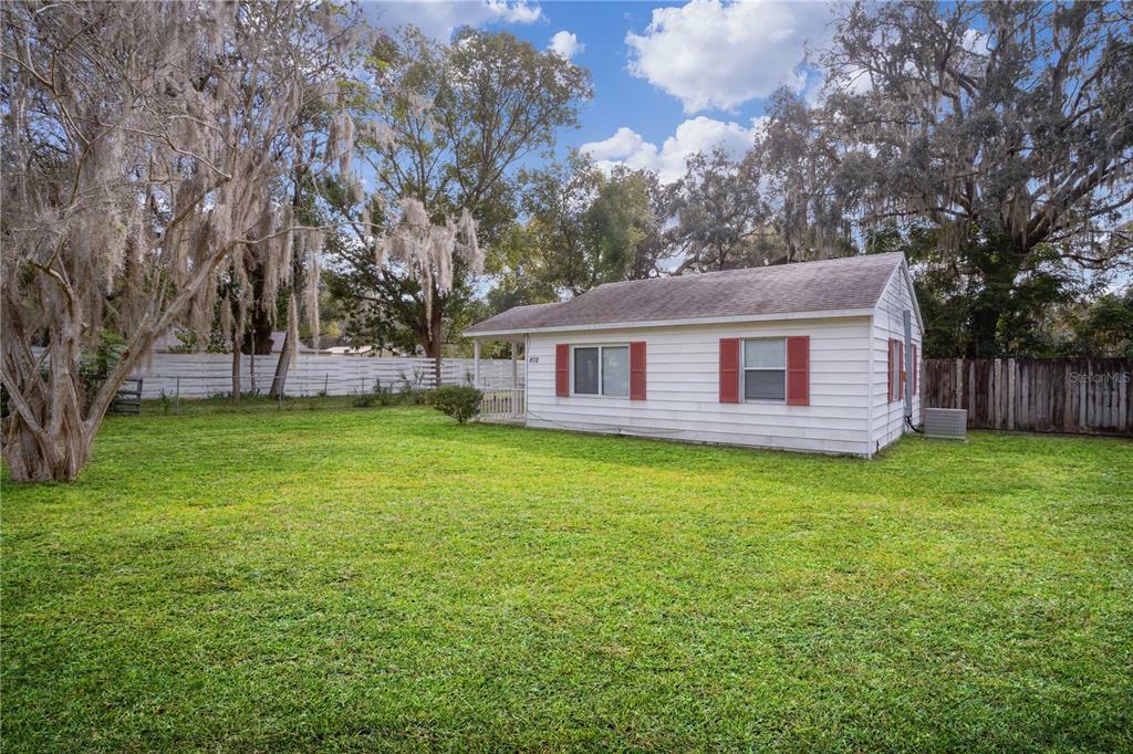 Property Photo:  802 Mission Drive  FL 34785 