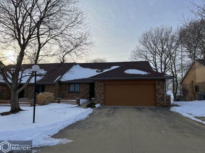 Property Photo:  2023 Elmcrest Drive  IA 50158 