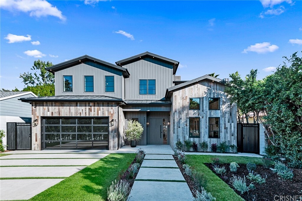 Property Photo:  4832 Gentry Avenue  CA 91607 