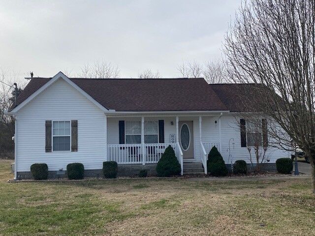 Property Photo:  105 Daytona Ln  TN 37160 