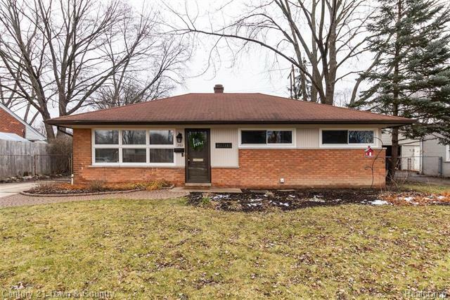 Property Photo:  260 Kenyon Drive  MI 48083 