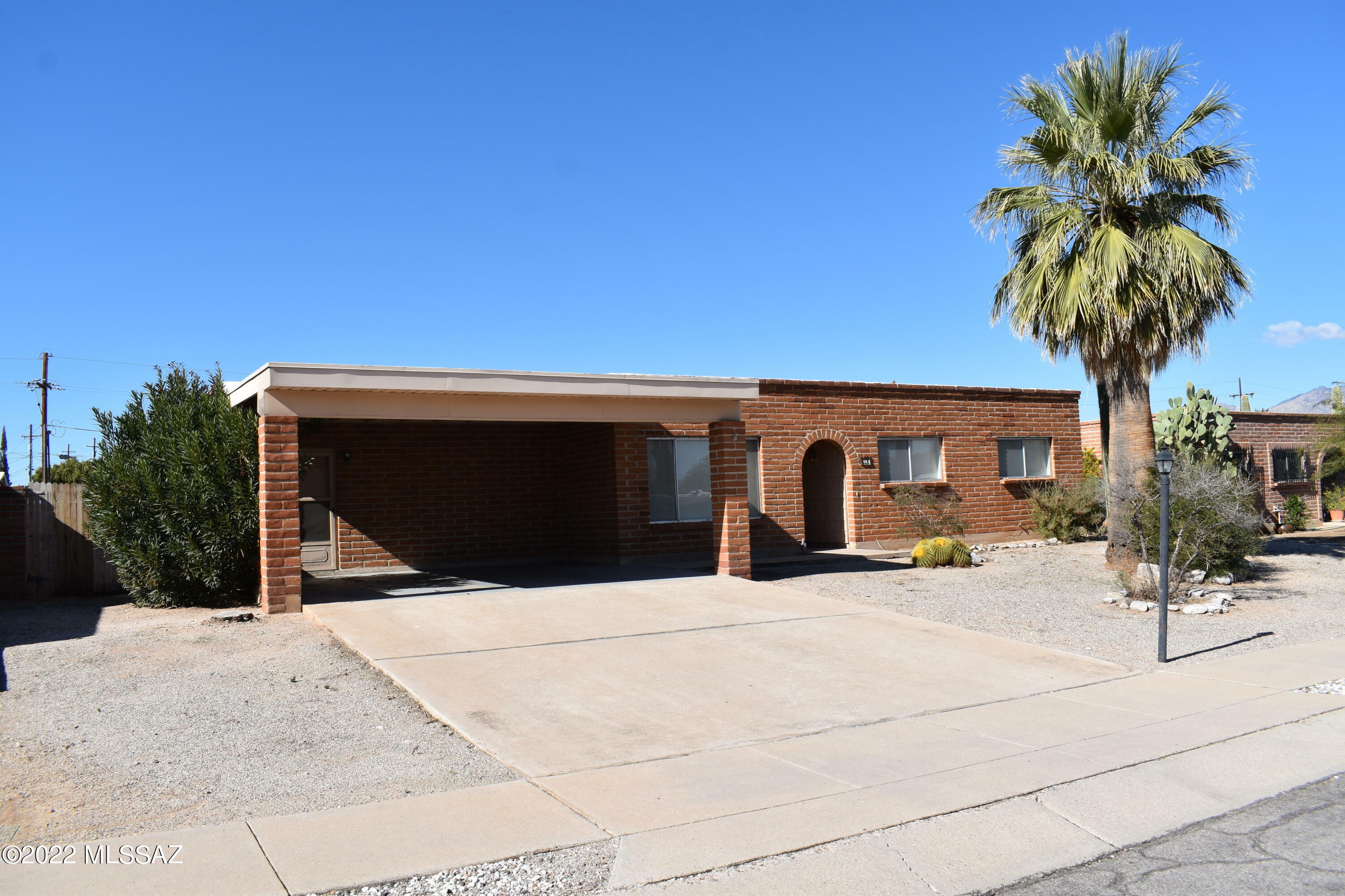 Property Photo:  941 N Evelyn Avenue  AZ 85710 