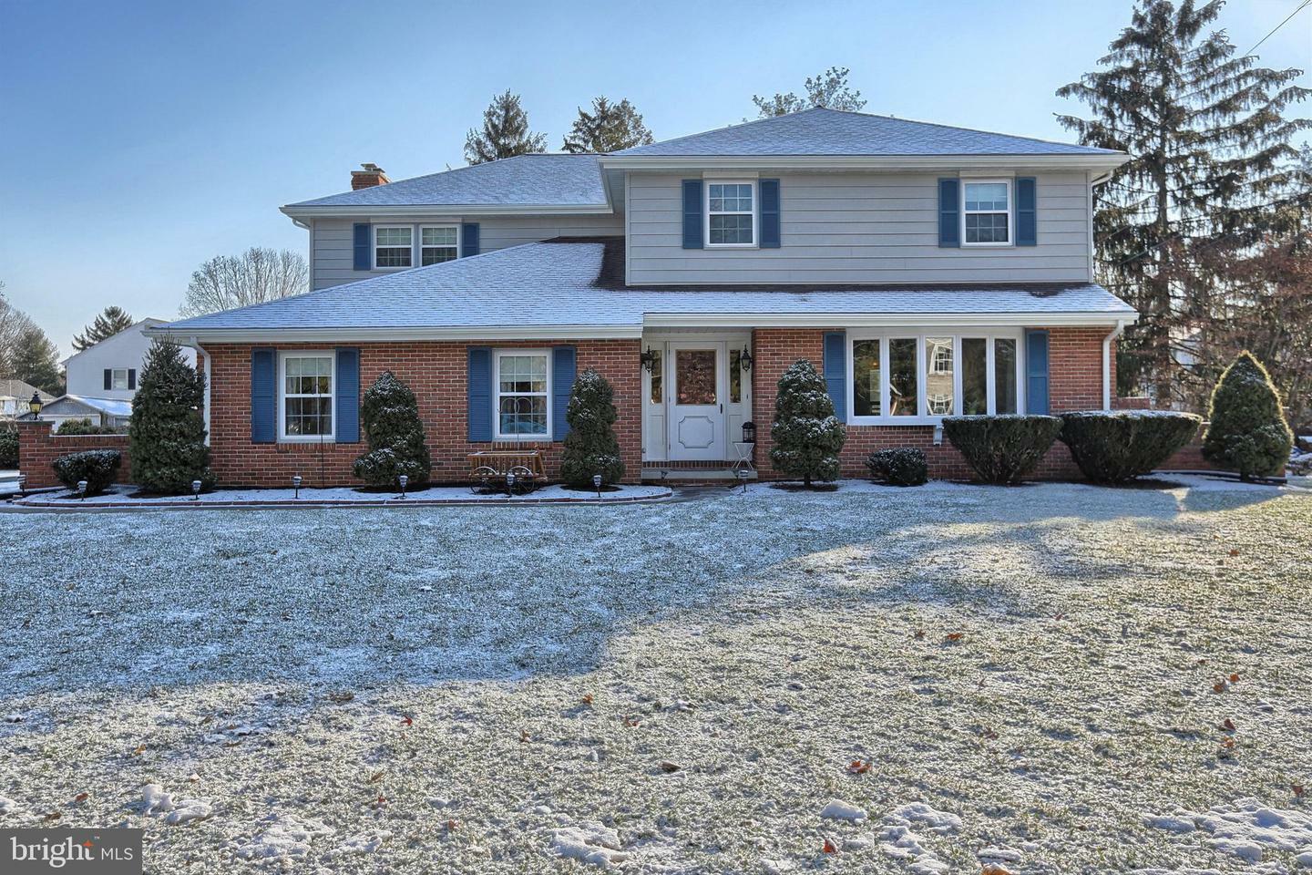 Property Photo:  631 Barr Boulevard  PA 17603 