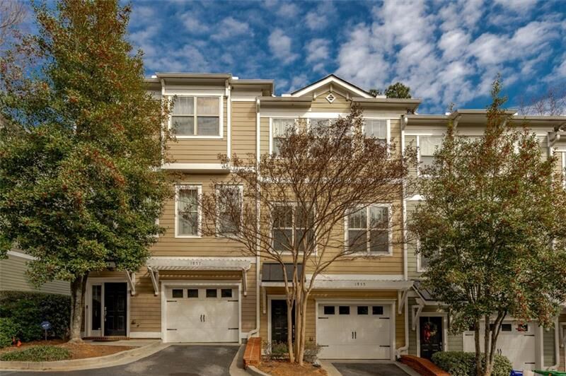Property Photo:  1955 Sterling Oaks Circle NE  GA 30319 