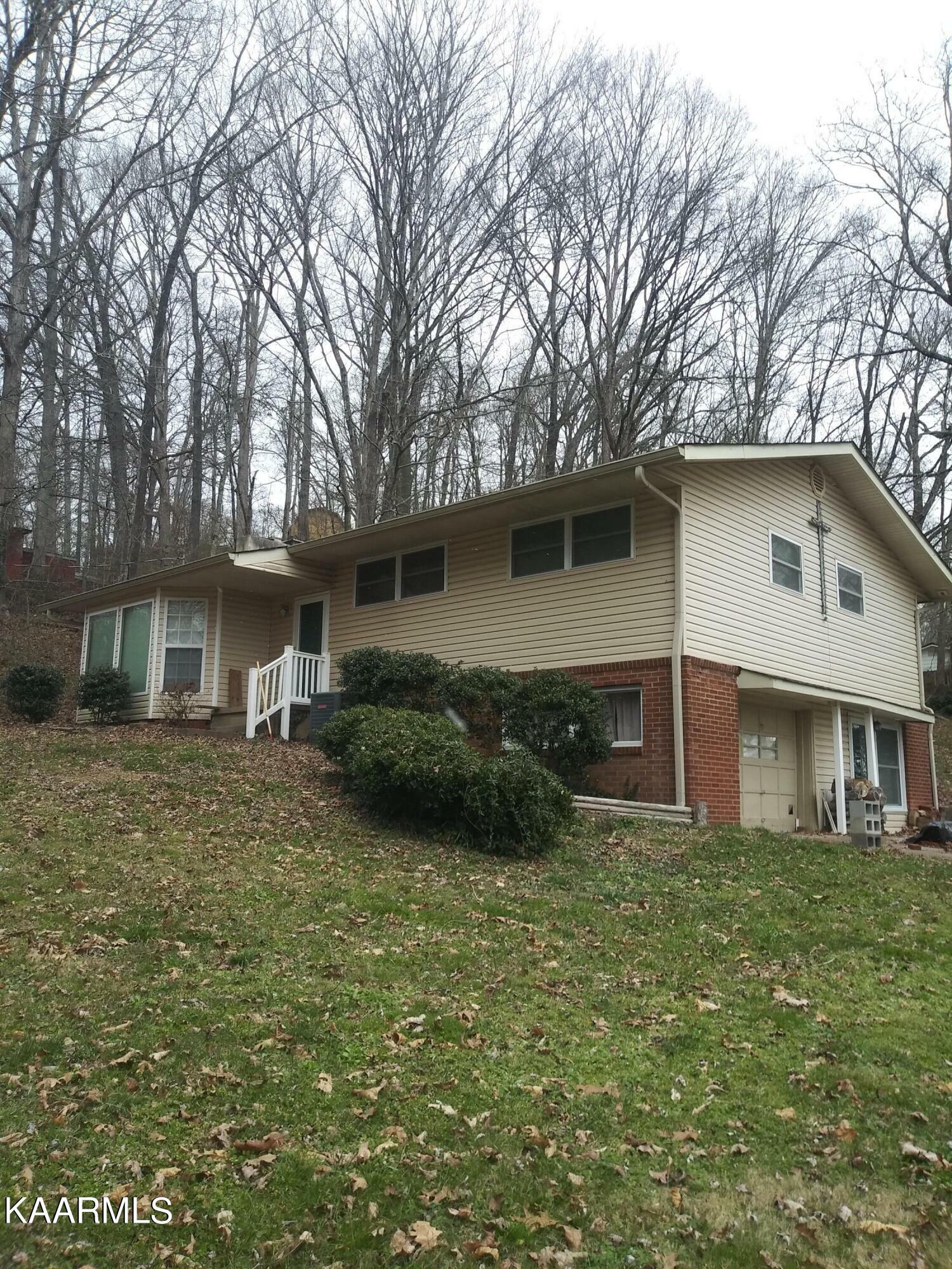 103 Maple Tree Lane  Powell TN 37849 photo