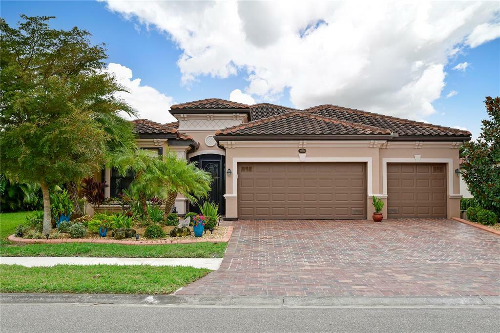 Property Photo:  20350 Granlago Drive  FL 34293 