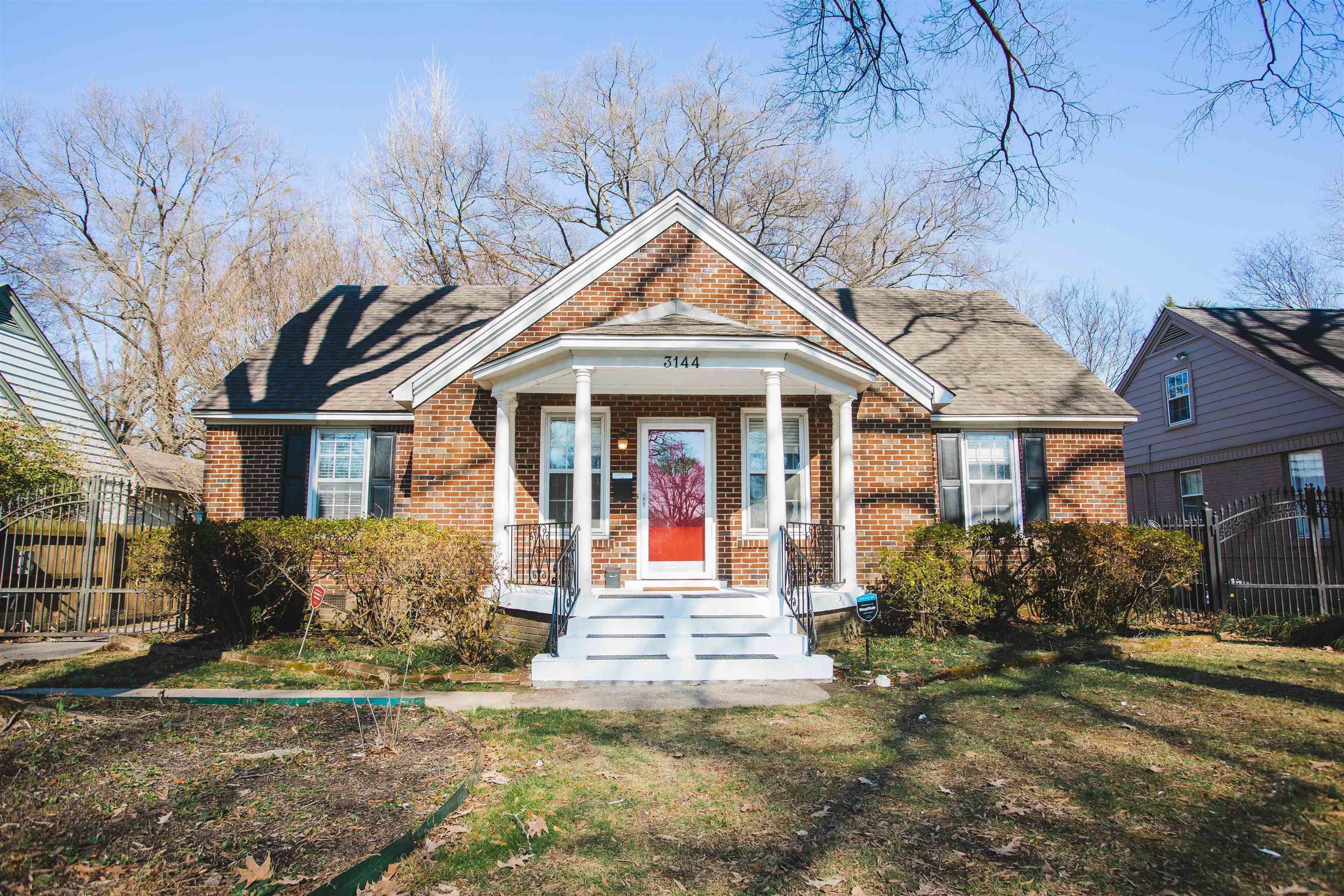 Property Photo:  3144 Central Ave  TN 38111 