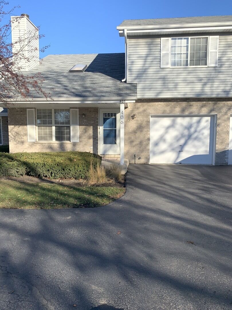 Property Photo:  406 S Frontenac Street 406  IL 60504 