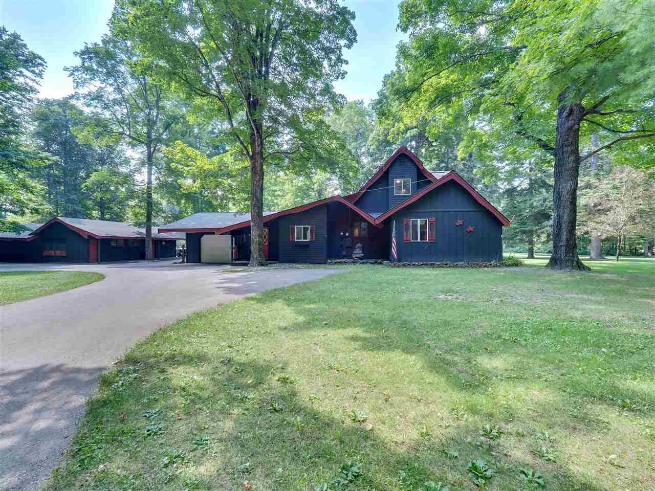 Property Photo: 2038 Graves Crossing MI 49659