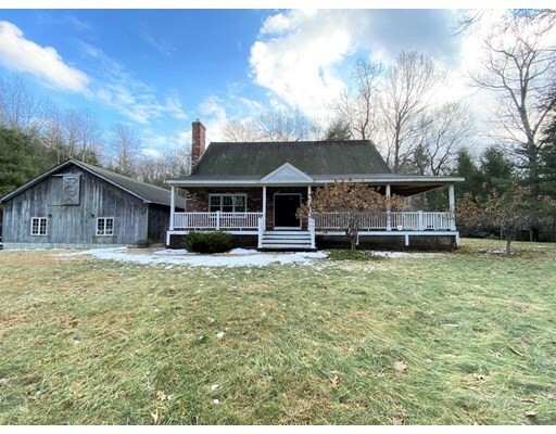 Property Photo: 19 Pingree Farm Rd MA 01833