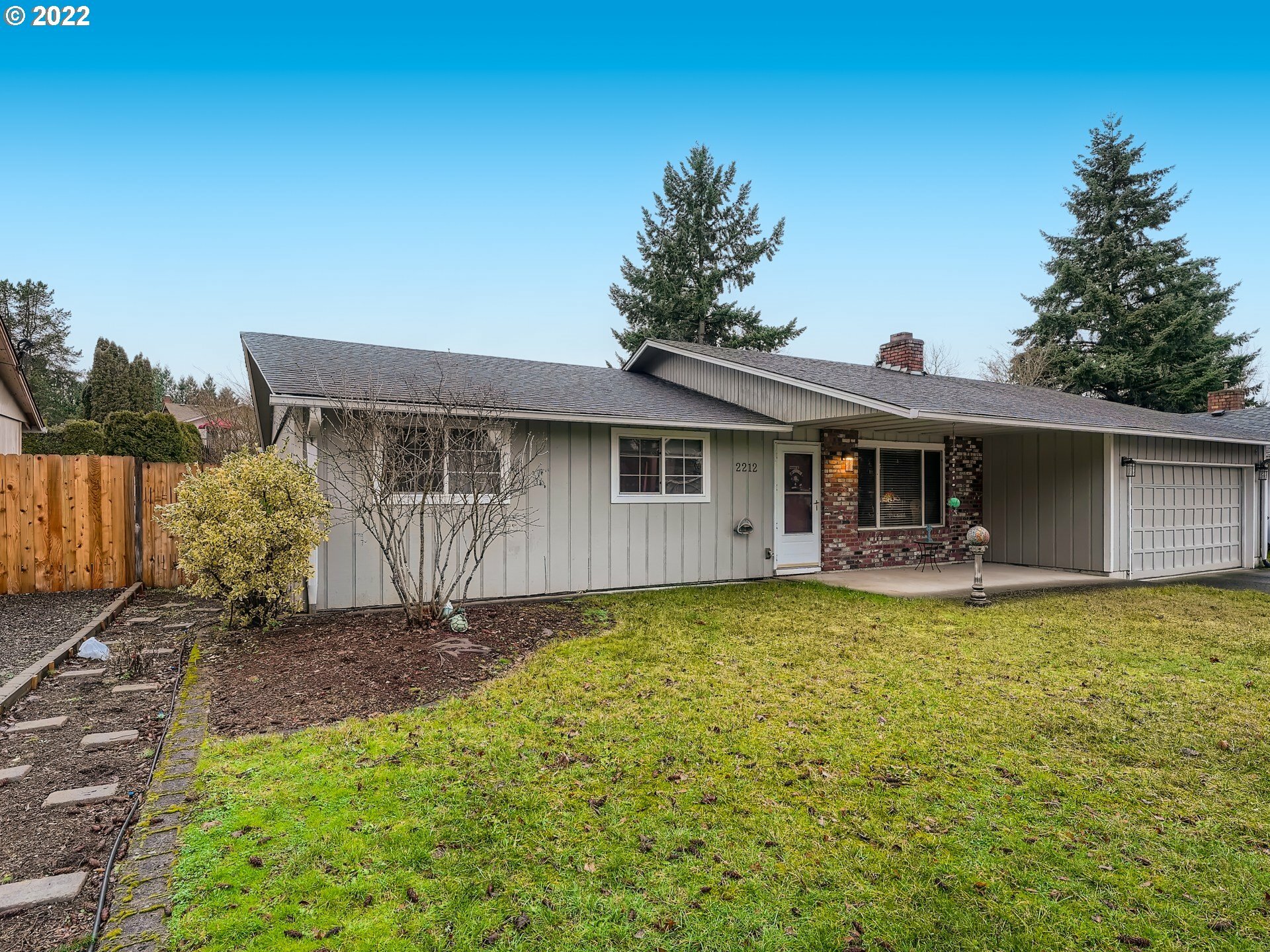 Property Photo:  2212 NE 102nd Ave  WA 98664 