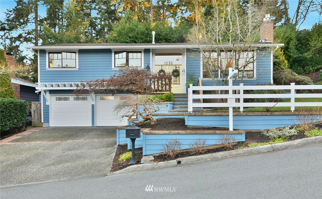 Property Photo:  1235 NW 201st Street  WA 98177 