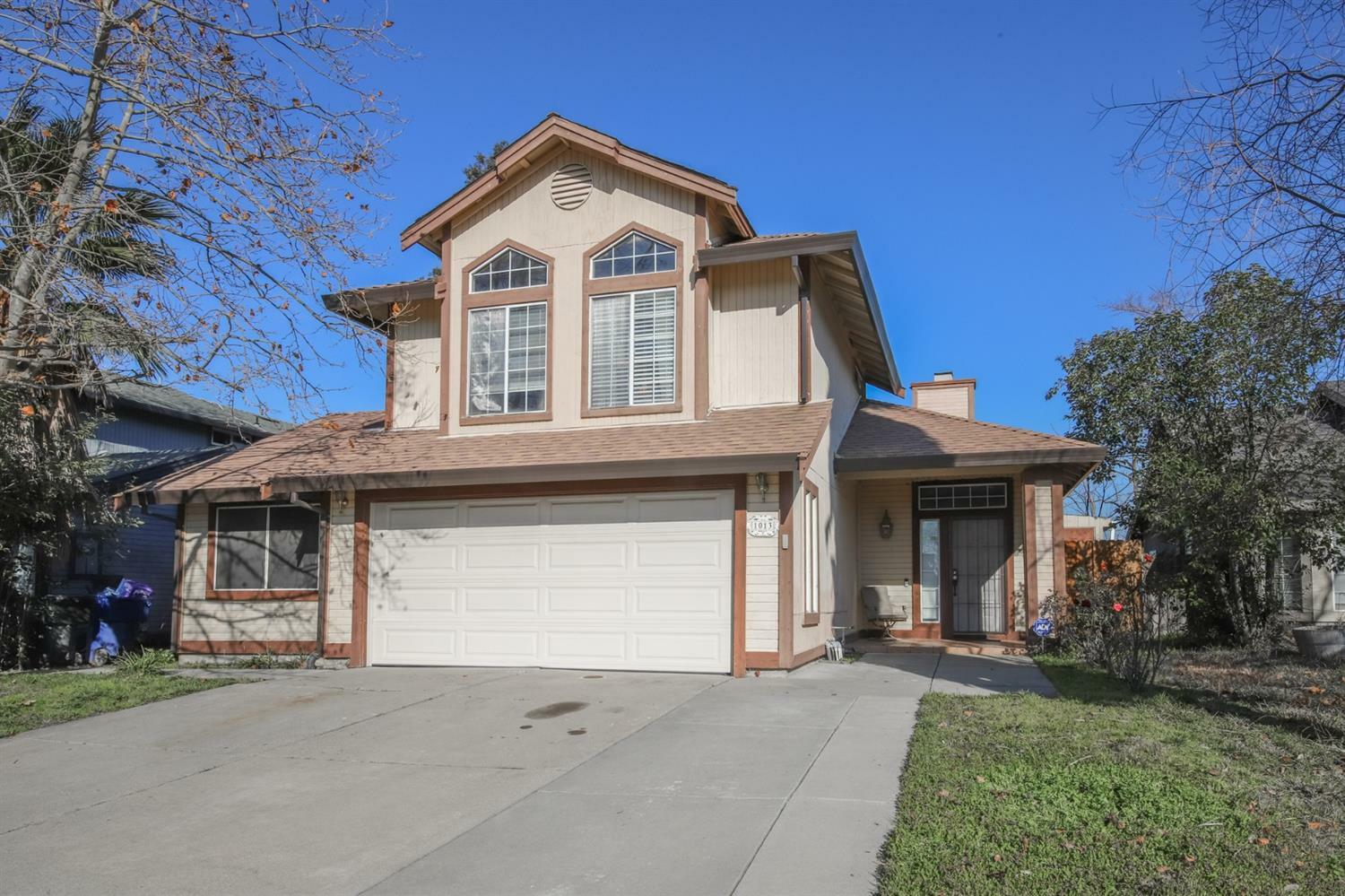 Property Photo:  1013 Moreno Way  CA 95838 