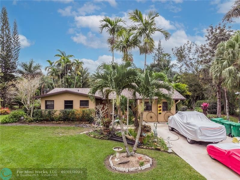 Property Photo: 14300 SW 20th St FL 33325