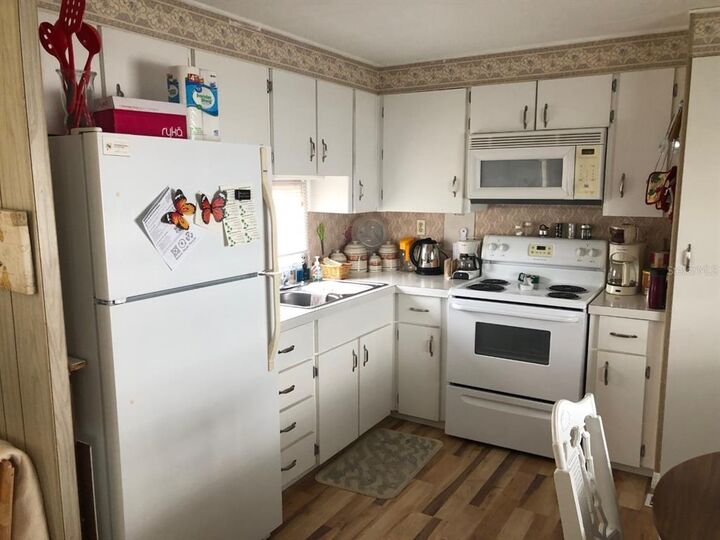Property Photo:  34 Thatch Palm Street E  FL 33770 