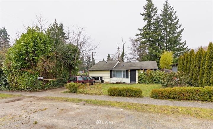Property Photo:  3800 NE 86th Street  WA 98115 