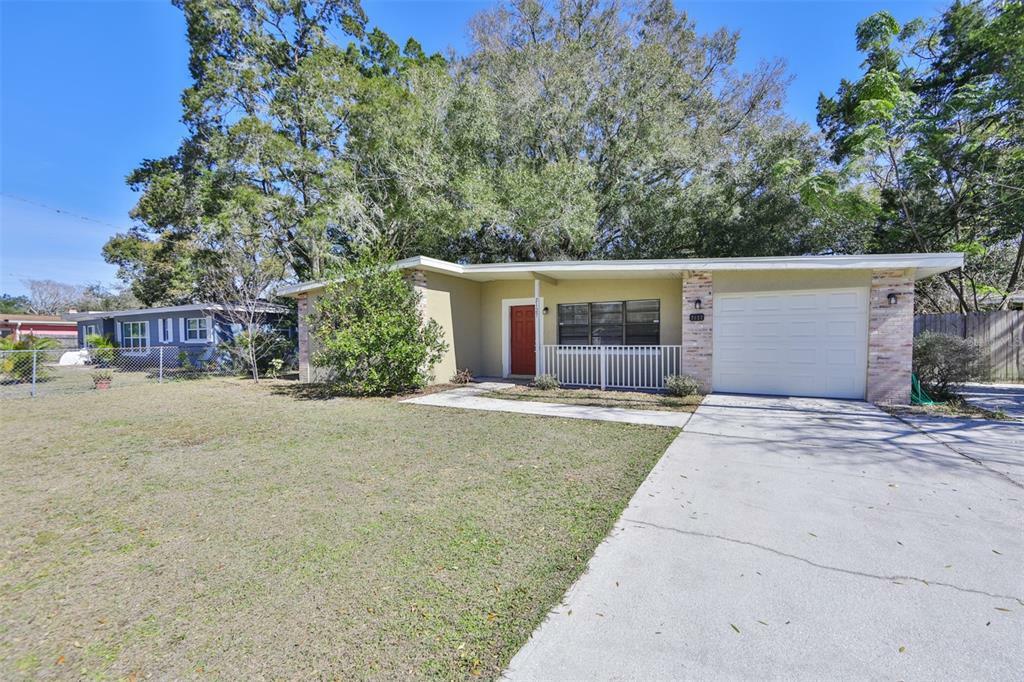 Property Photo:  7127 Flounder Drive  FL 33617 