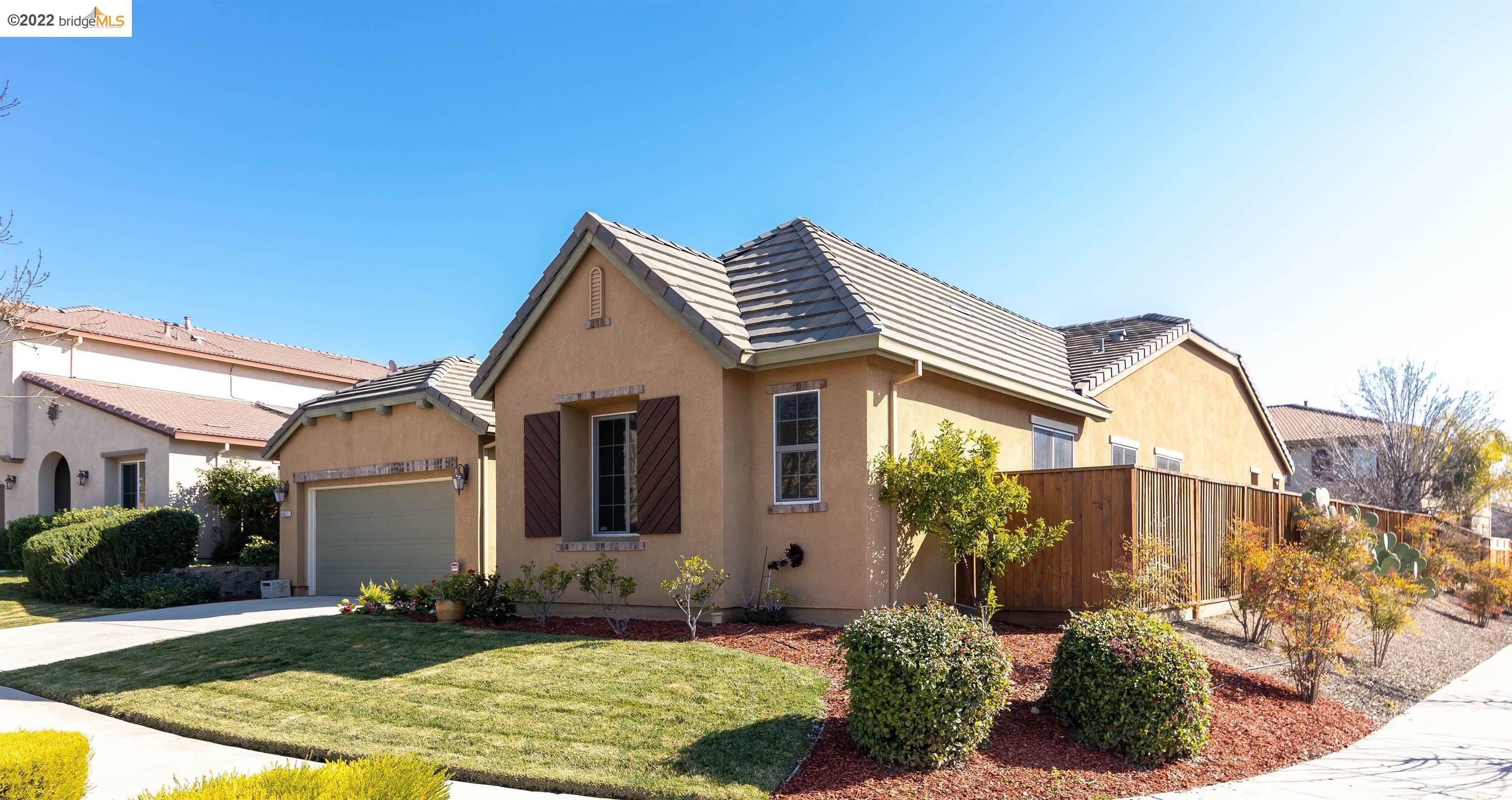 Property Photo: 5617 Monaghan Way CA 94531
