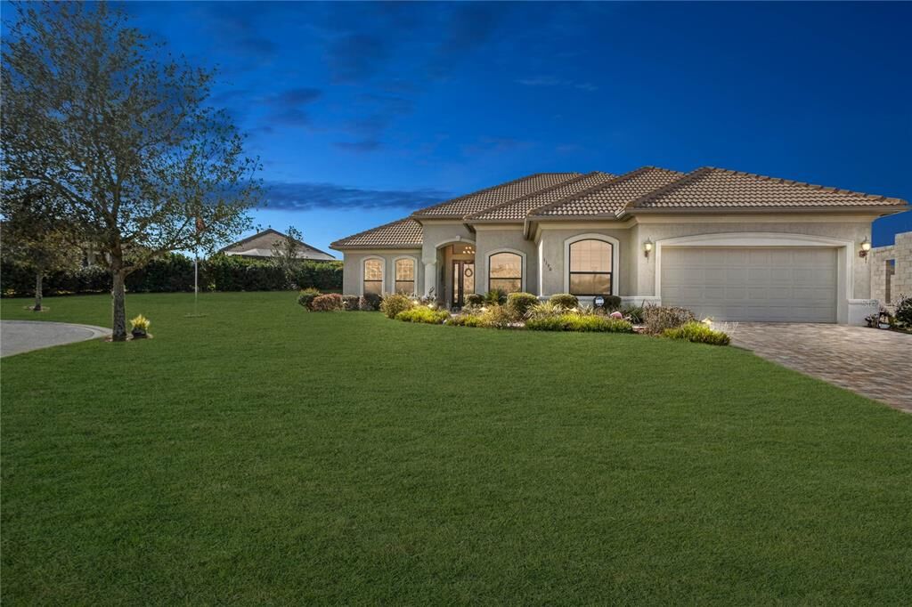 Property Photo: 1190 W Skymont Path FL 34442