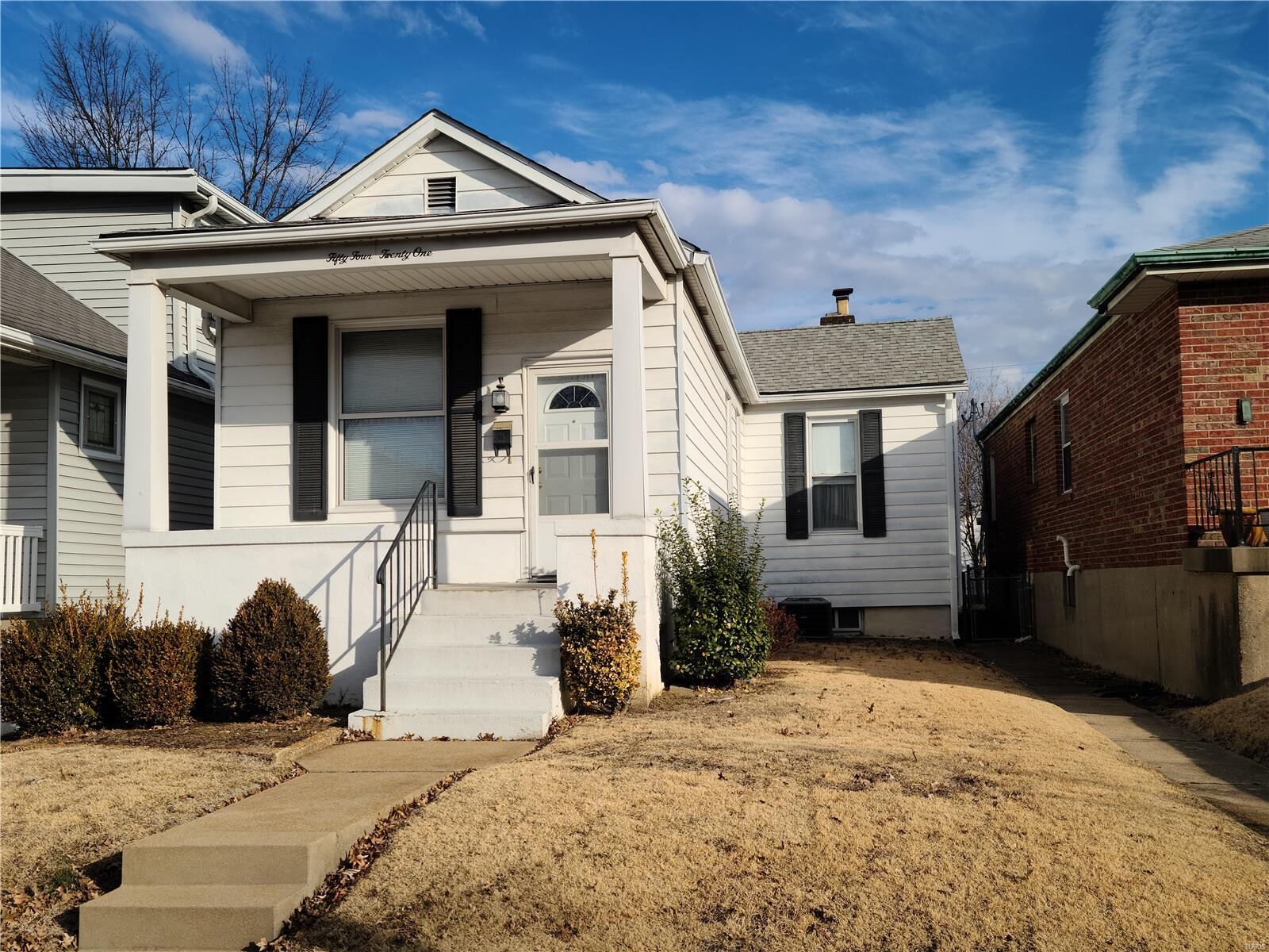 Property Photo:  5421 Neosho Street  MO 63109 