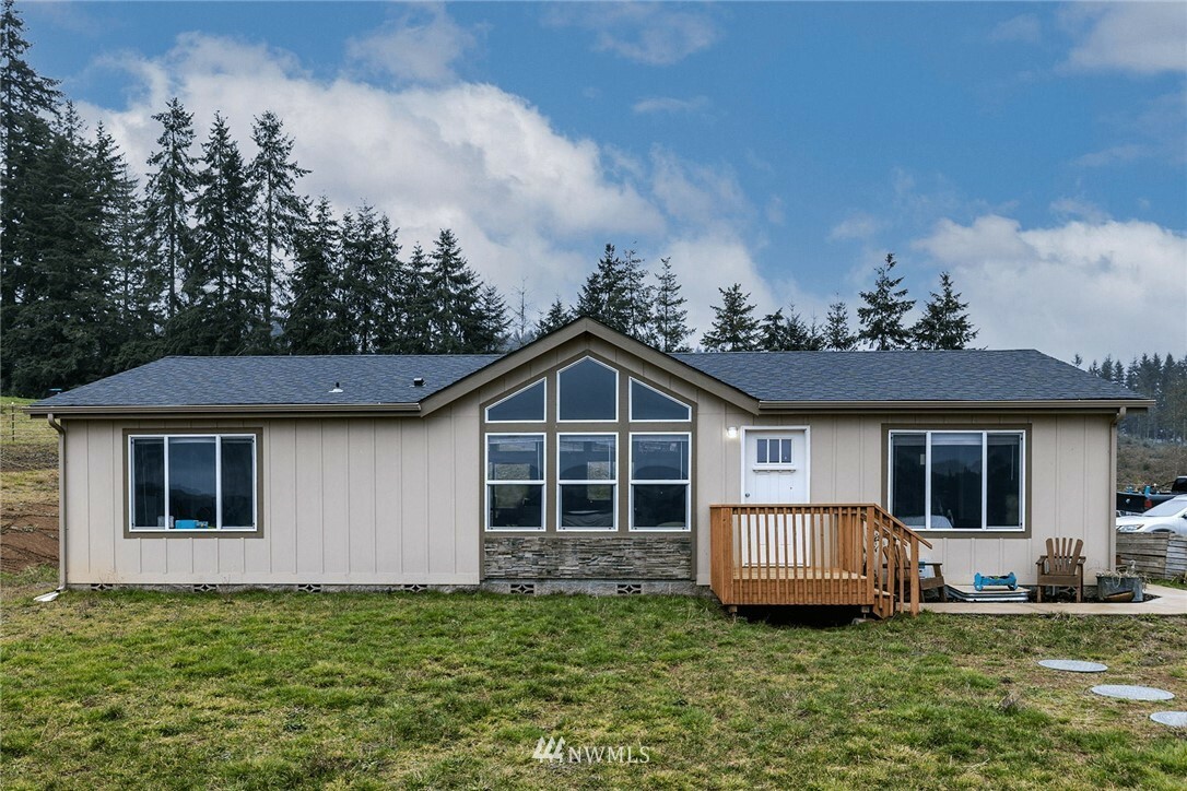 Property Photo:  206 Senn Road  WA 98532 