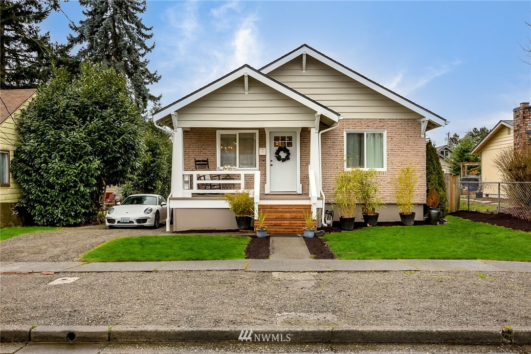 Property Photo:  4836 S J Street  WA 98408 