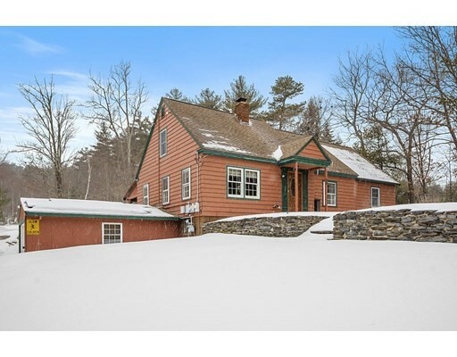 Property Photo:  89 Fitchburg Rd  MA 01469 