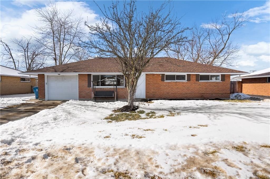 Property Photo: 5271 Brandt Pike OH 45424