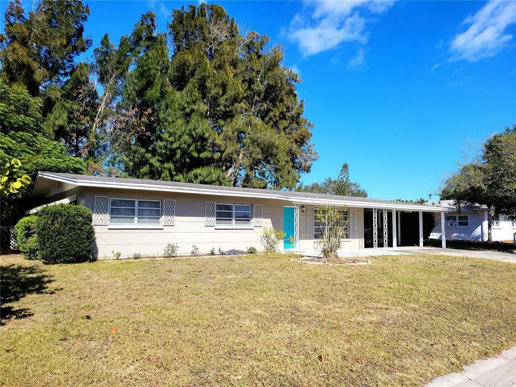 Property Photo:  2705 Sunnyside Street  FL 34239 