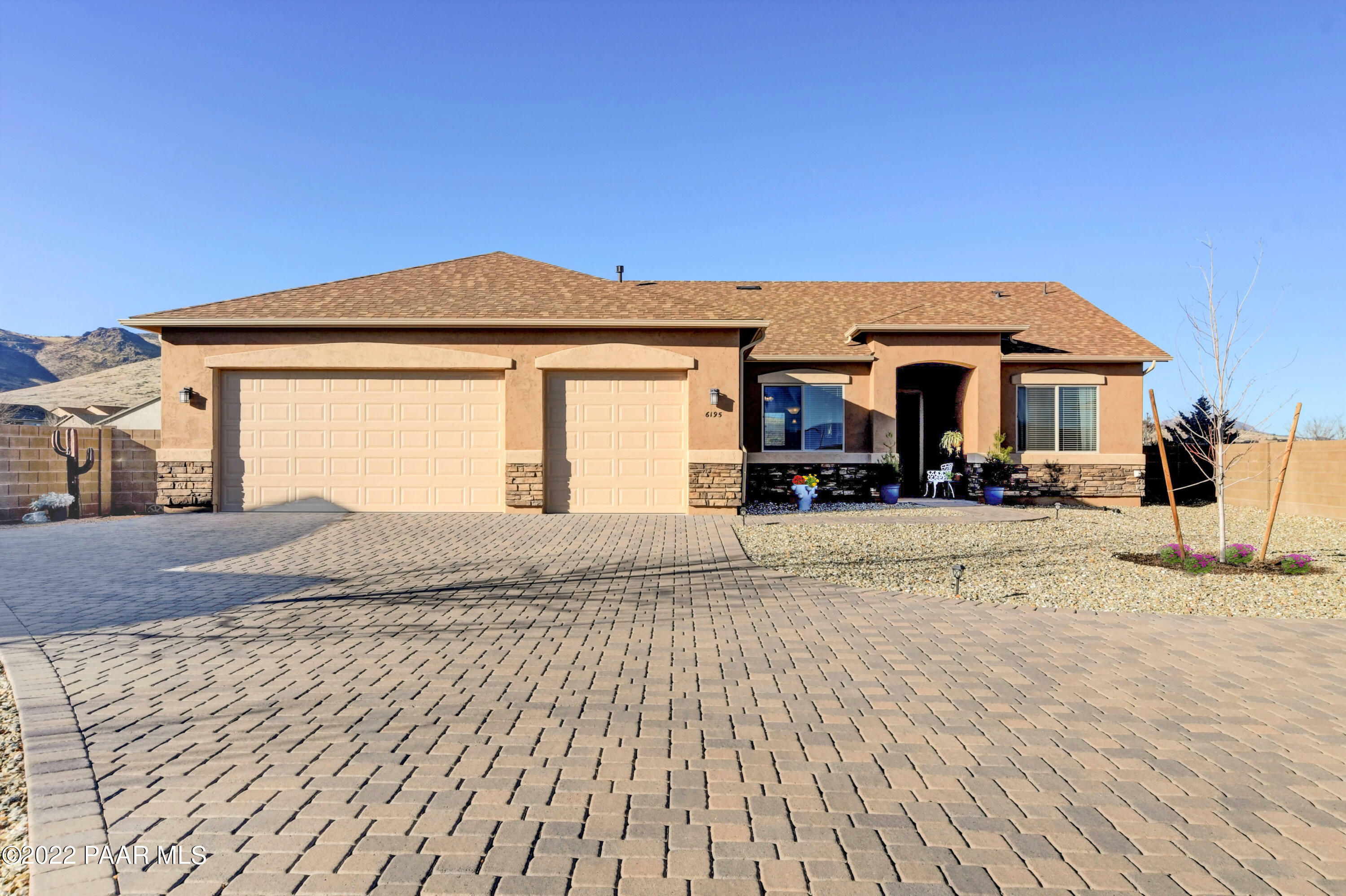 Property Photo:  6195 E Sefton Drive  AZ 86314 