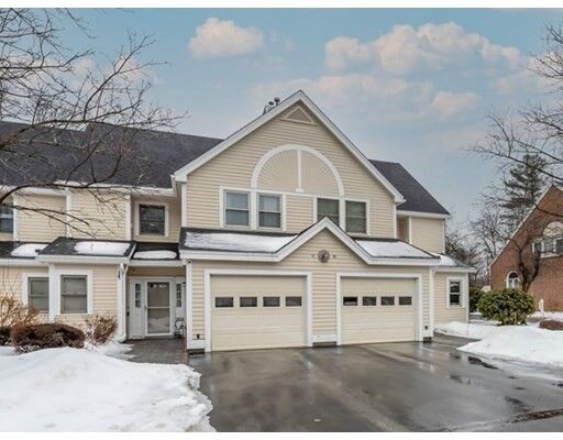 Property Photo:  11 Alcott Way 11  MA 01845 