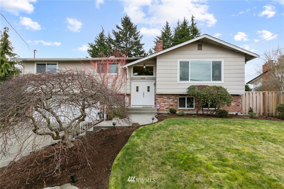 Property Photo: 1819 N Mildred WA 98406