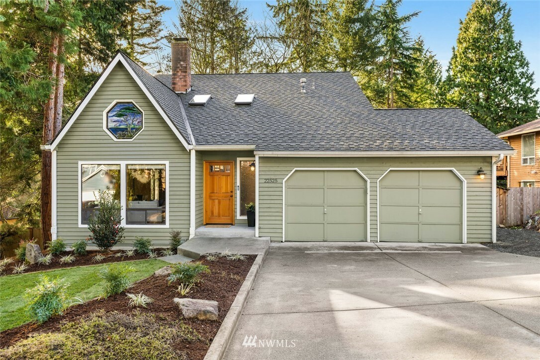 Property Photo:  22525 NE 19th Place  WA 98074 