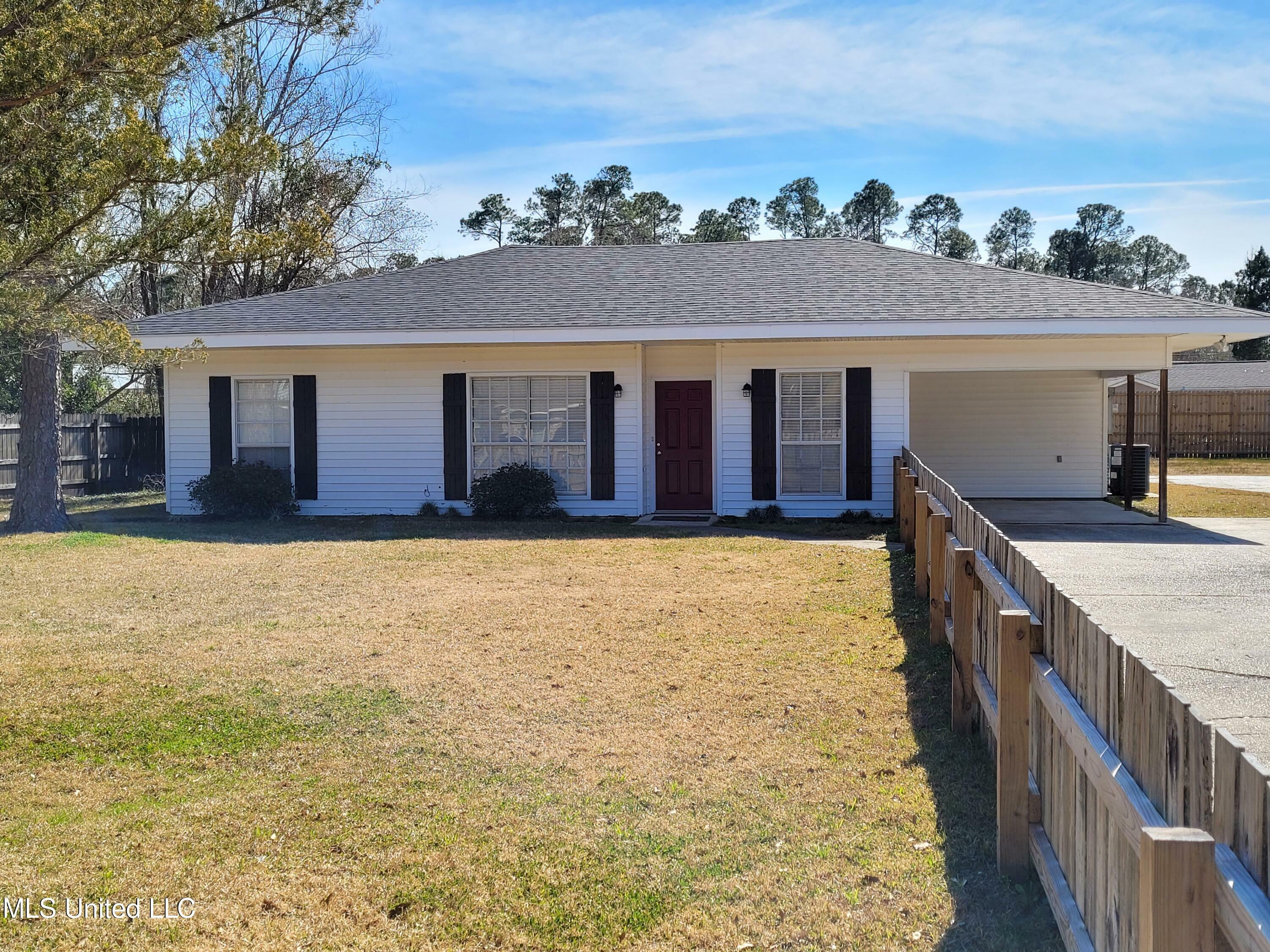 Property Photo:  410 Old Spanish Trail  MS 39576 