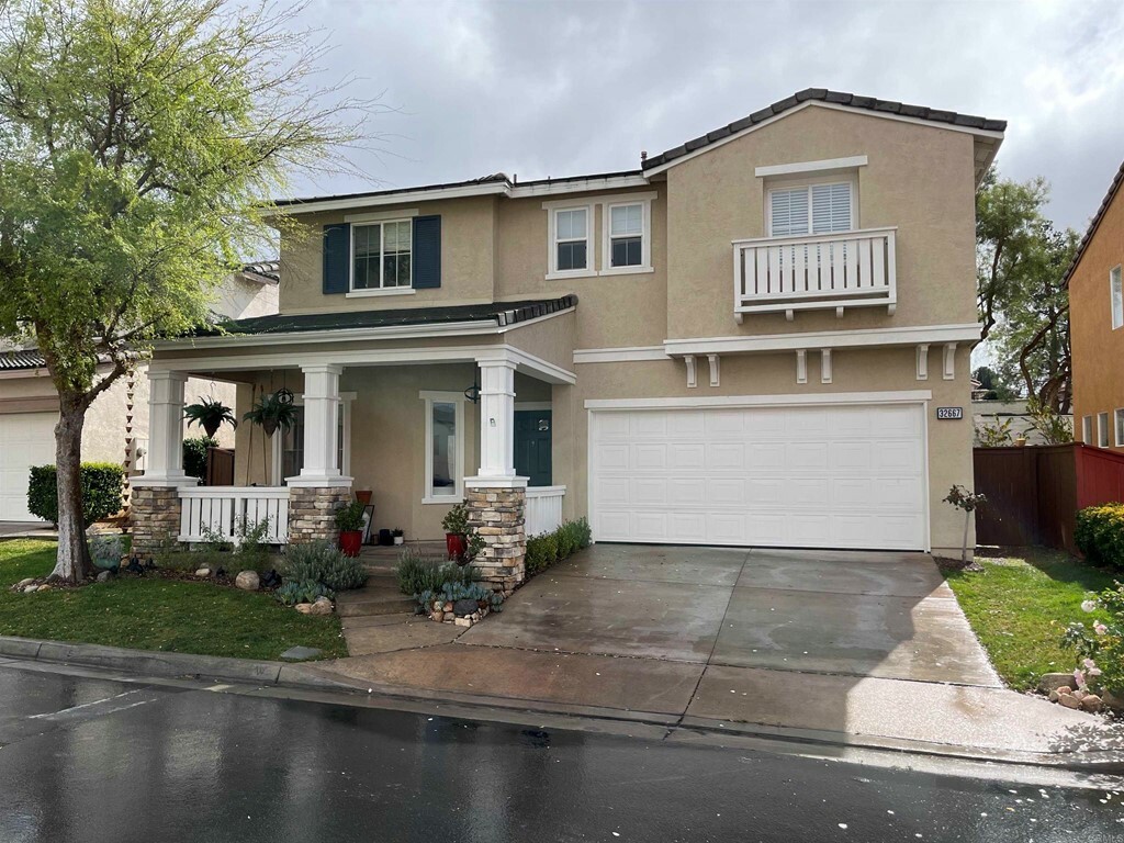 Property Photo:  32667 Willowvail Circle  CA 92592 