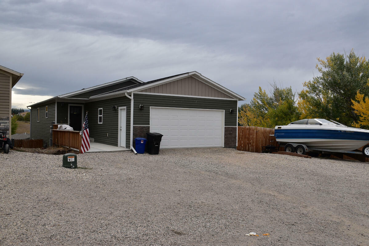 Property Photo:  1814 Holmes Avenue  WY 82801 