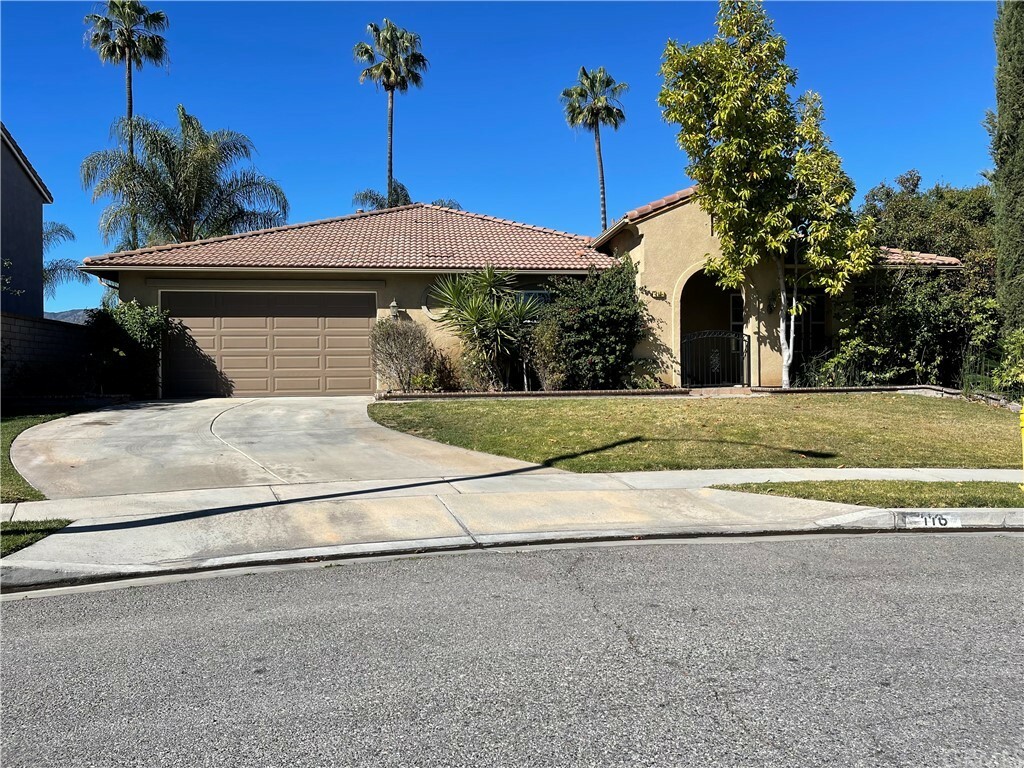 Property Photo:  116 Chatam Circle  CA 92879 