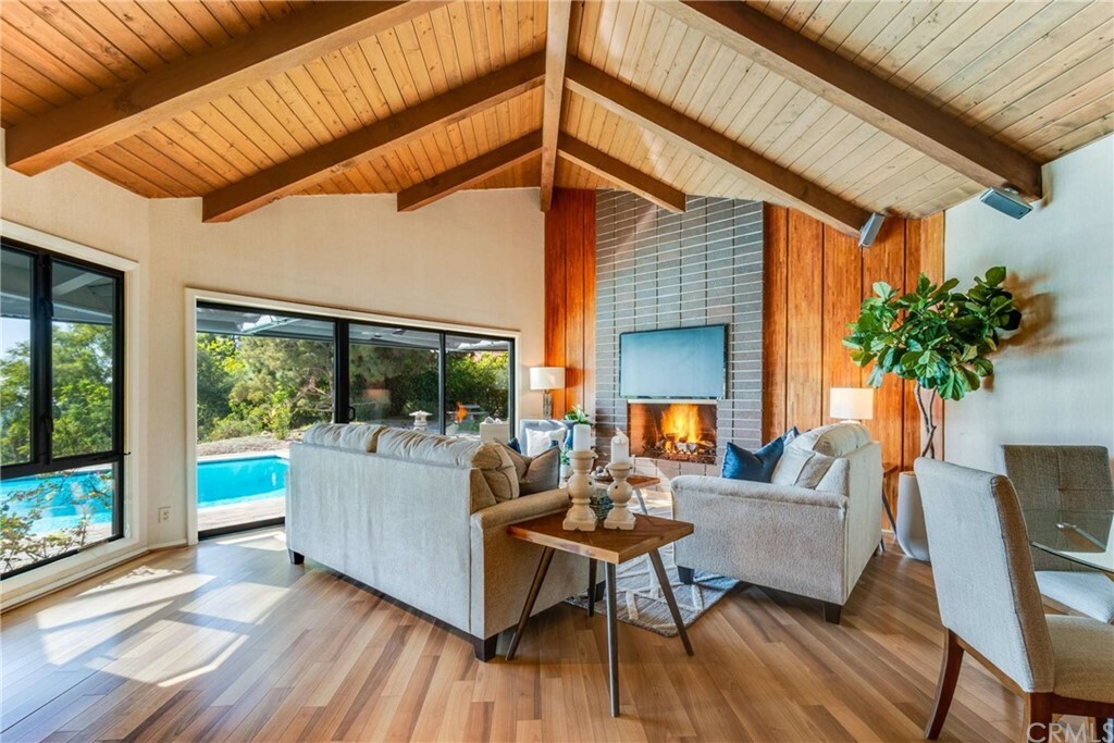 Property Photo:  10471 Terrace View  CA 92705 