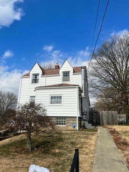 Property Photo:  3137 Primrose Ln  PA 15065 