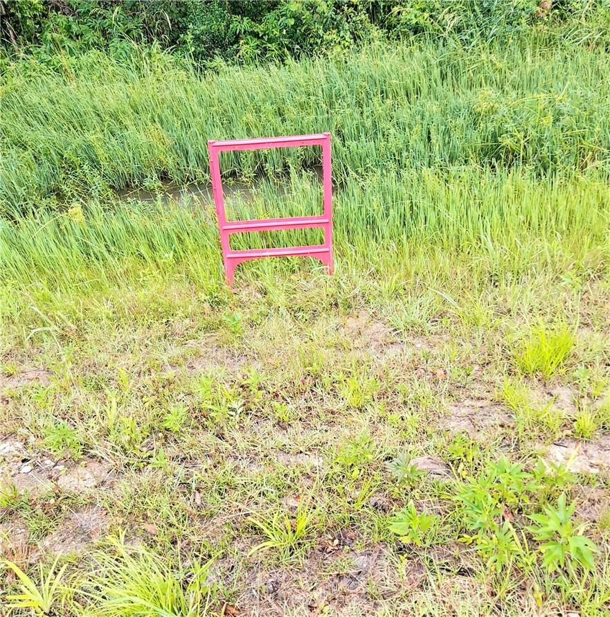 Property Photo: 0 I-10 Service Road LA 70601