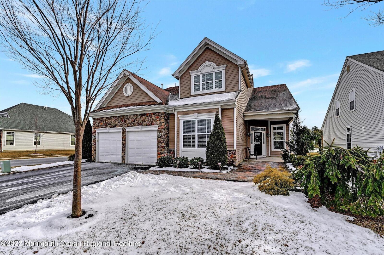 Property Photo:  12 Mandrake Road  NJ 08831 