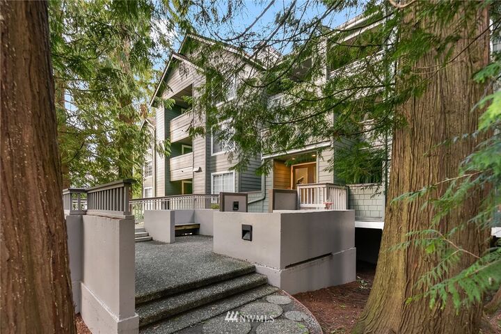 15433 Country Club Drive F302  Mill Creek WA 98012 photo