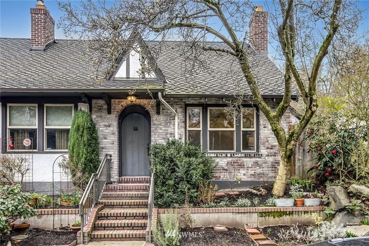810 E Allison Street  Seattle WA 98102 photo