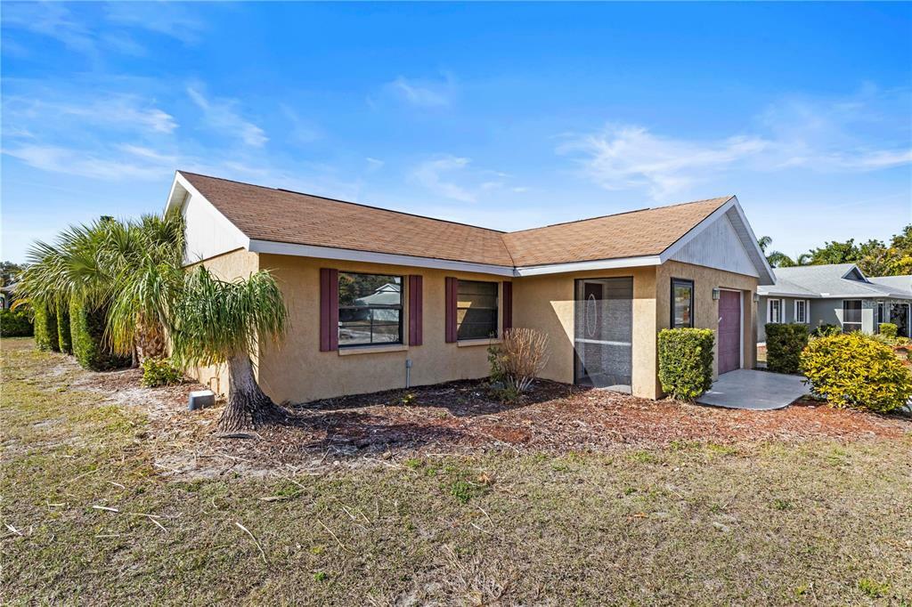 Property Photo:  617 Sugarwood Drive  FL 34292 