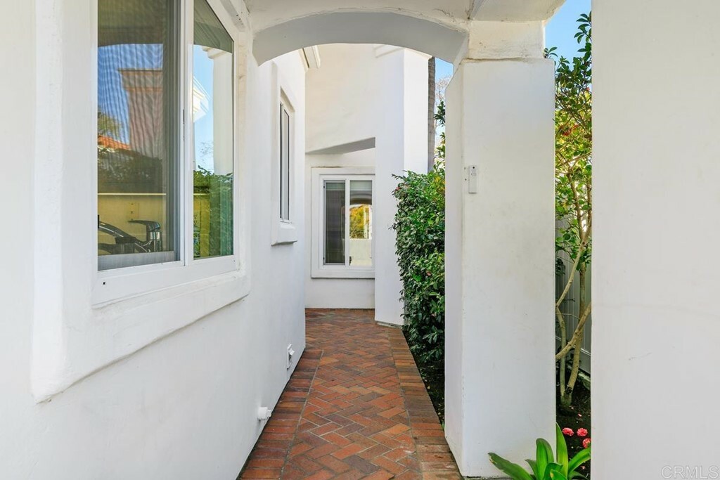 Property Photo:  4963 Lamia Way  CA 92056 