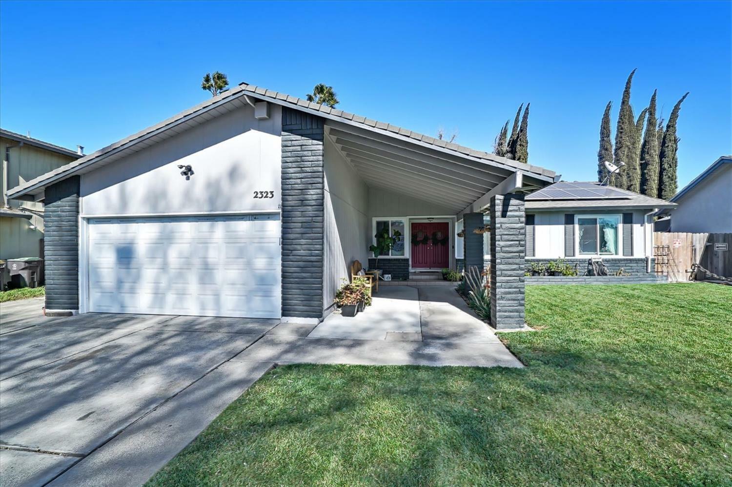 Property Photo:  2323 Chapel Hill Circle  CA 95209 