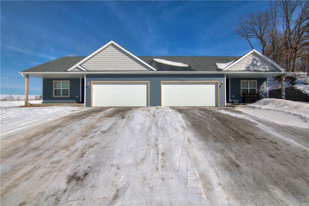 Property Photo:  1819 Ridgewood Circle  WI 54751 