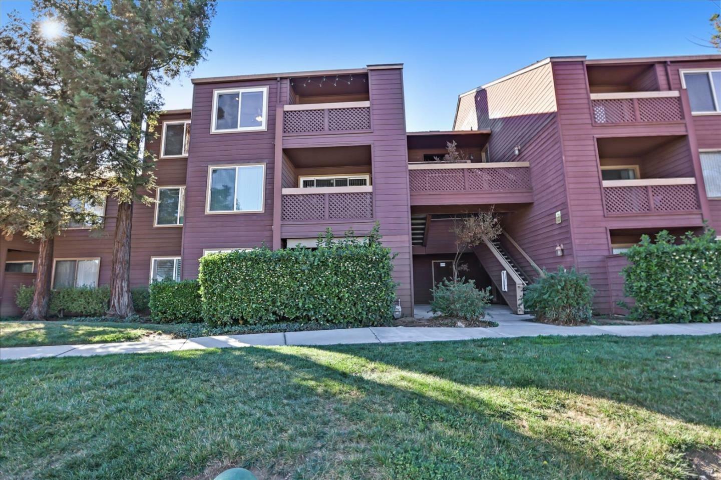 Property Photo:  1152 Yarwood Court  CA 95128 