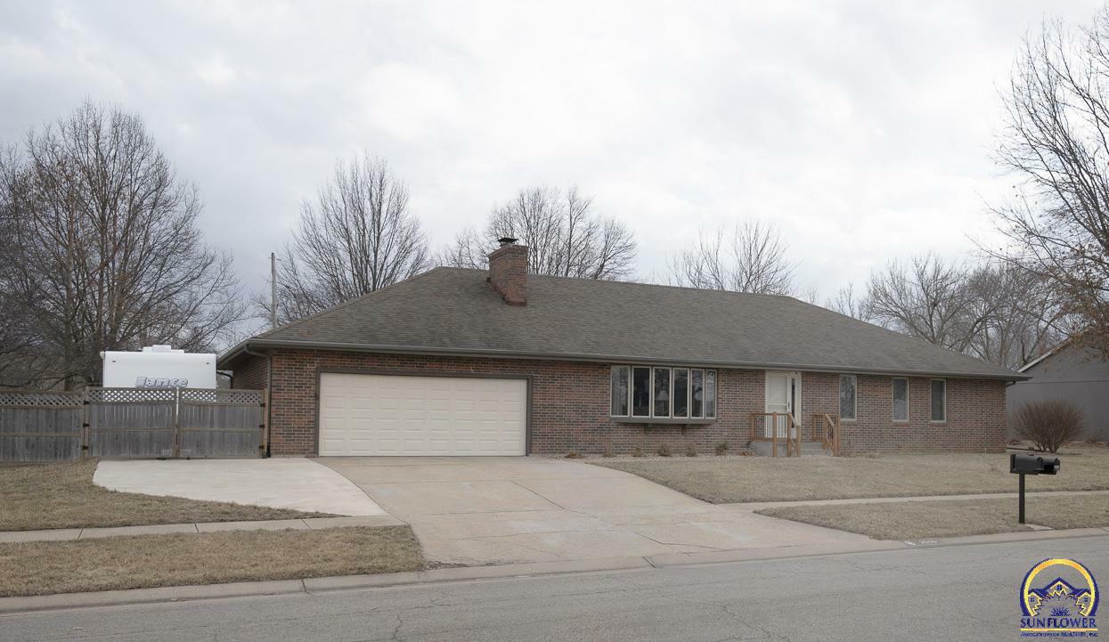 Property Photo:  2500 SW Staffordshire Rd  KS 66614 