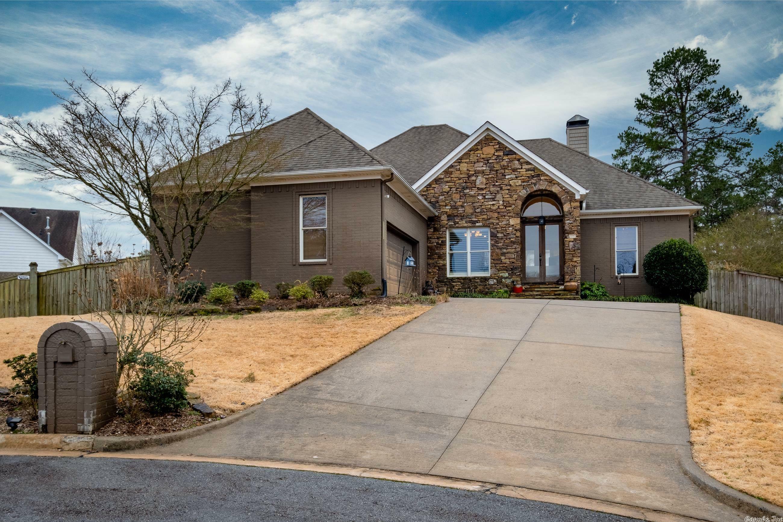 Property Photo:  25 Mossy Rock Cove  AR 72211 